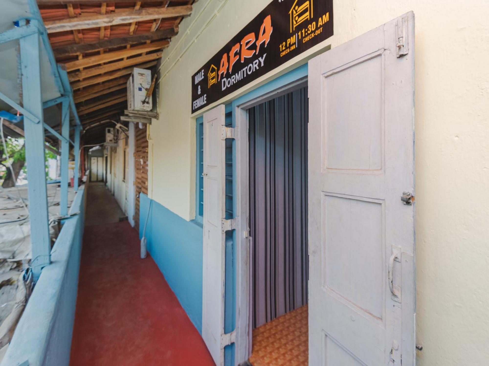 New Dormitory Afra Bombaim Exterior foto