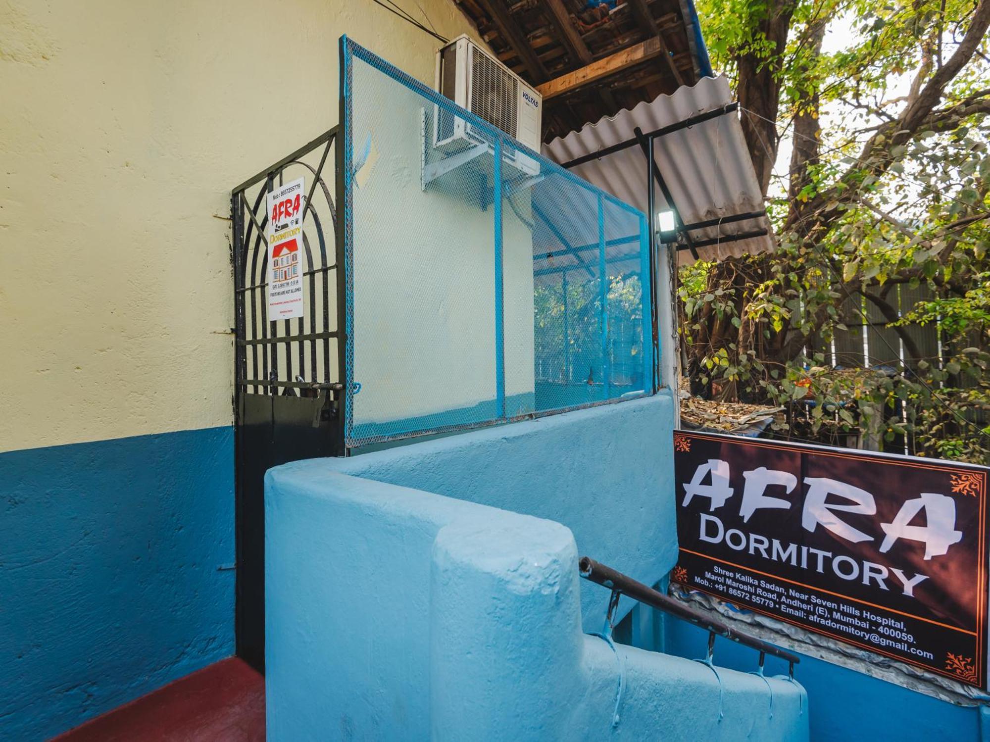 New Dormitory Afra Bombaim Exterior foto